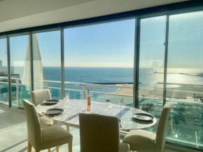 LE PANORAMIQUE, P2 vue sur mer, clim, centre ville, WIFI